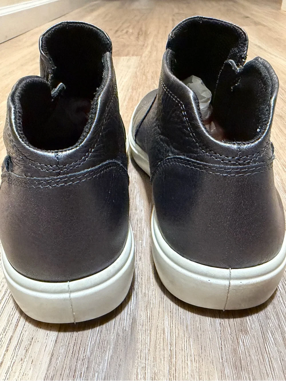 ECCO Soft 7 Black Leather Side Zip Bootie Sneakers Size 11 / EU 42
