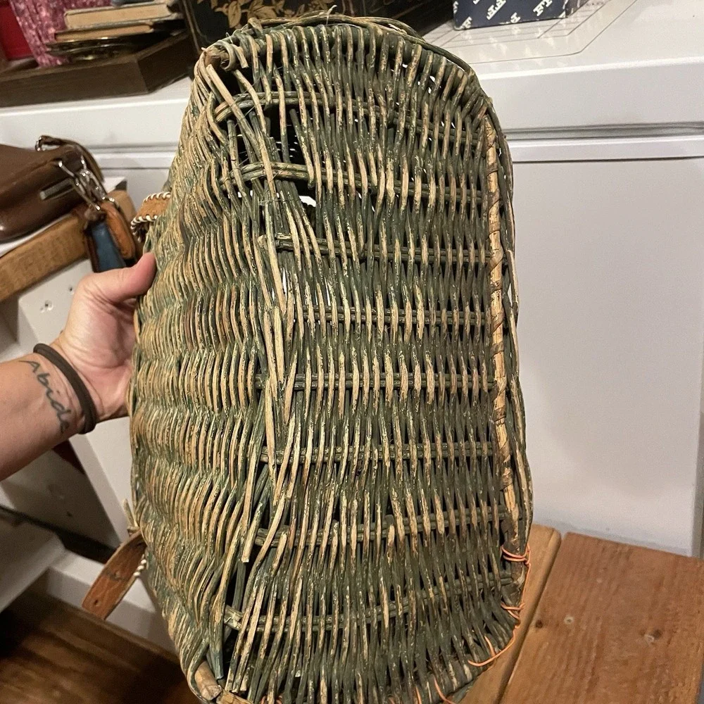 Vintage Green Fishing Creel Large Basket With Native Bead Style Leather Strap