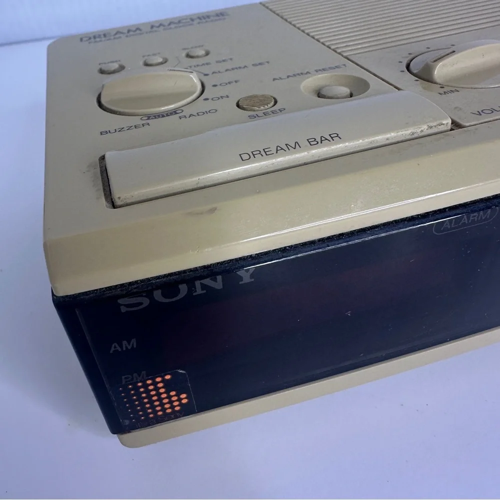 Sony Dream Machine Clock Radio Digital Beige AM/FM Tested Works Wood Grain Vtg‎