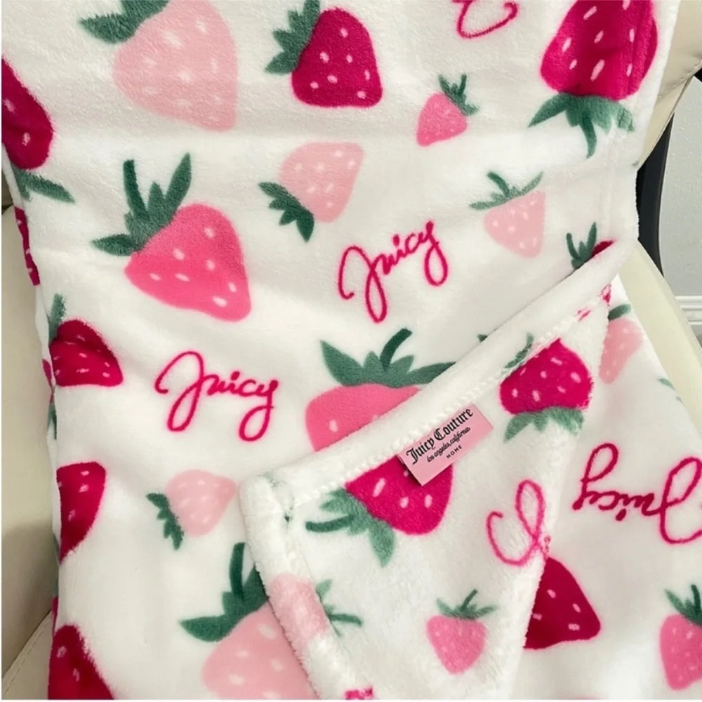 Juicy Couture plush printed