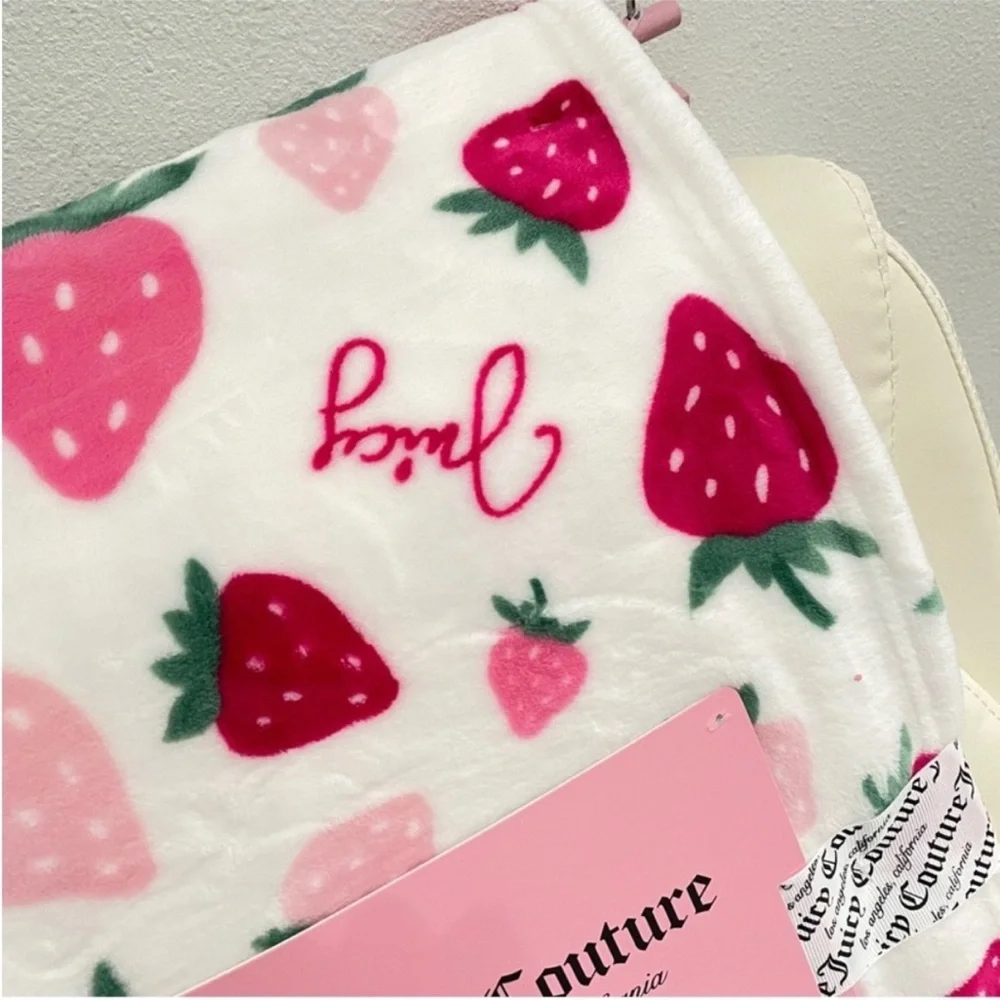 Juicy Couture plush printed
