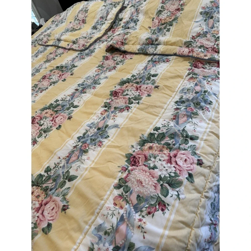 Croscill PRINCESS FLORAL Yellow Striped Pearl Comforter Queen King Sham Set FLAW