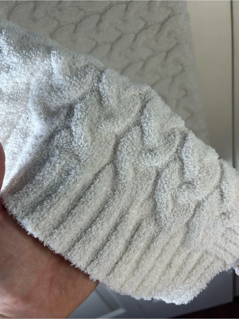 Novogratz Cable Sweater Knit Baby Blanket White Chenille Soft Security Lovey