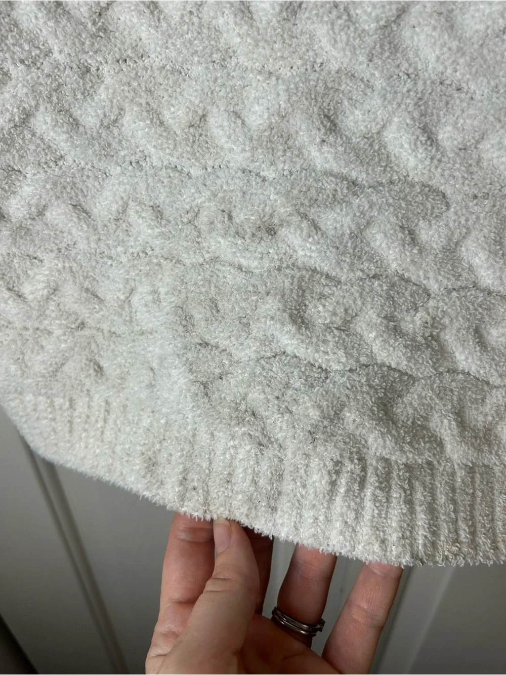 Novogratz Cable Sweater Knit Baby Blanket White Chenille Soft Security Lovey