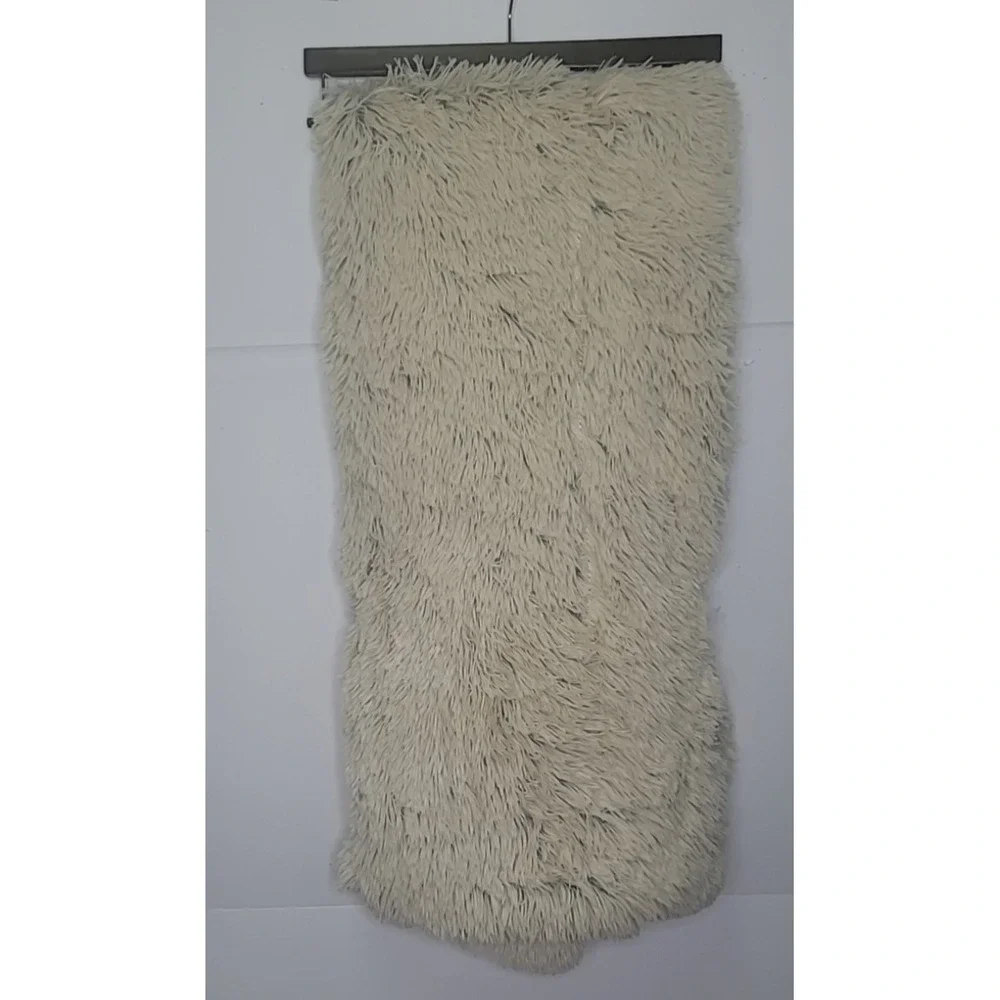 Mountain Ridge‎ Throw Blanket 50x60 Cream Shag Reverse to Sherpa Cozy Cabincore