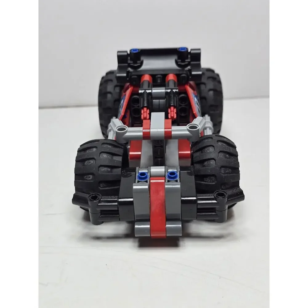 LEGO TECHNIC: BASH! (42073) Incomplete