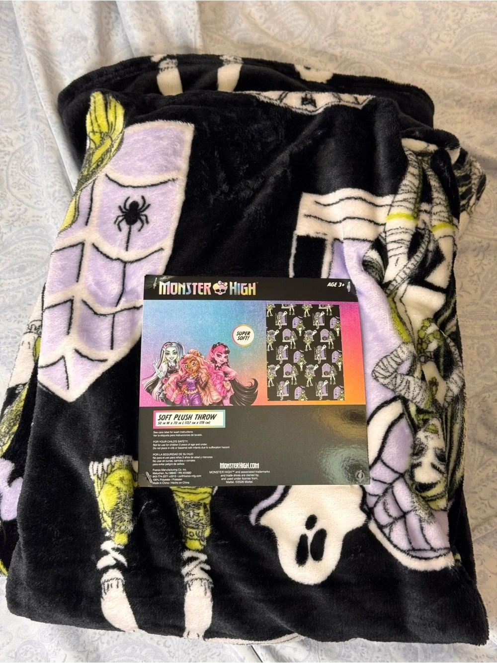 Monster High Soft, Thick Plush Throw Blanket