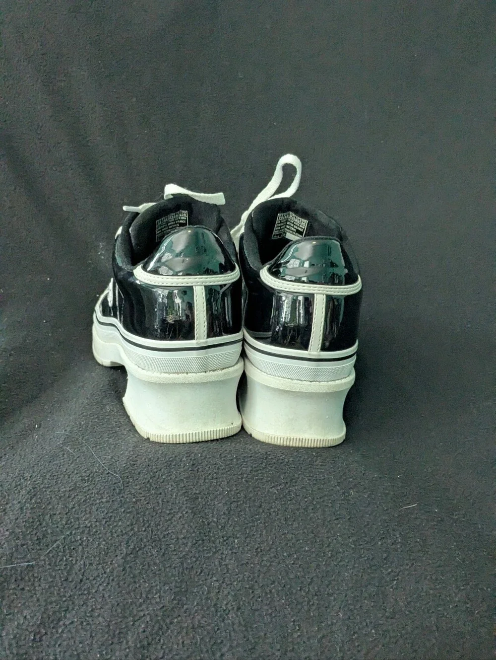 Skechers stylish black