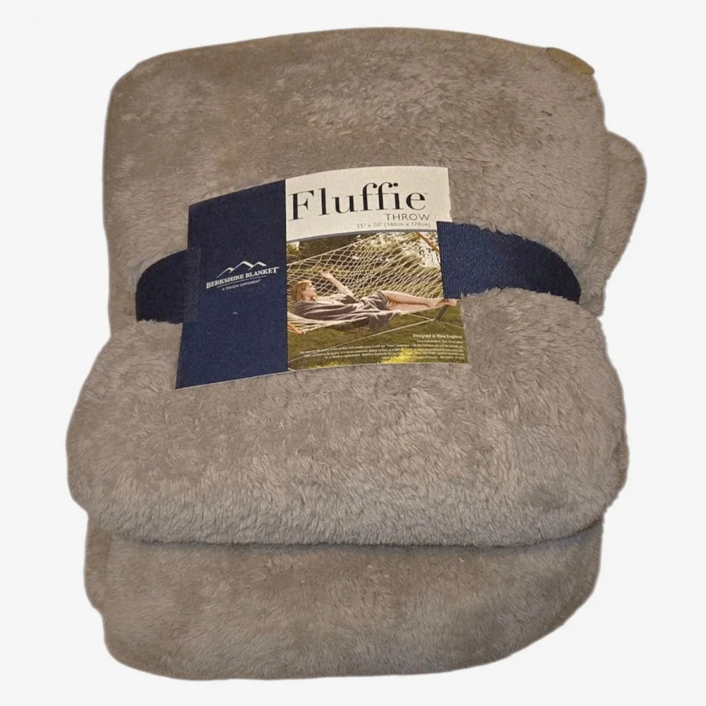 Berkshire Fluffie Tan Beige Throw Blanket 55x70 New