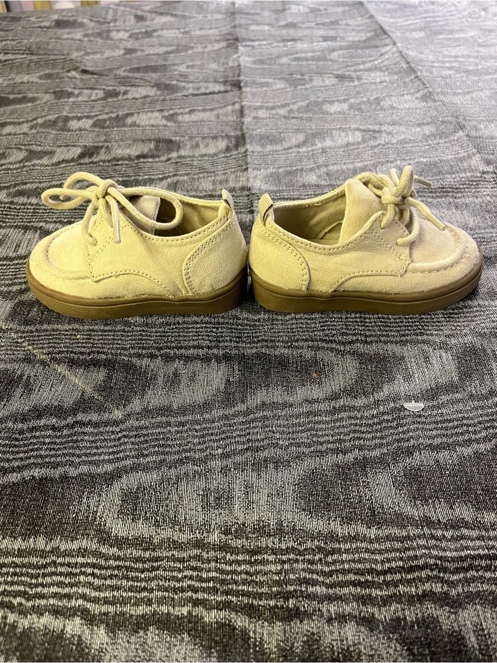 GAP soft suede