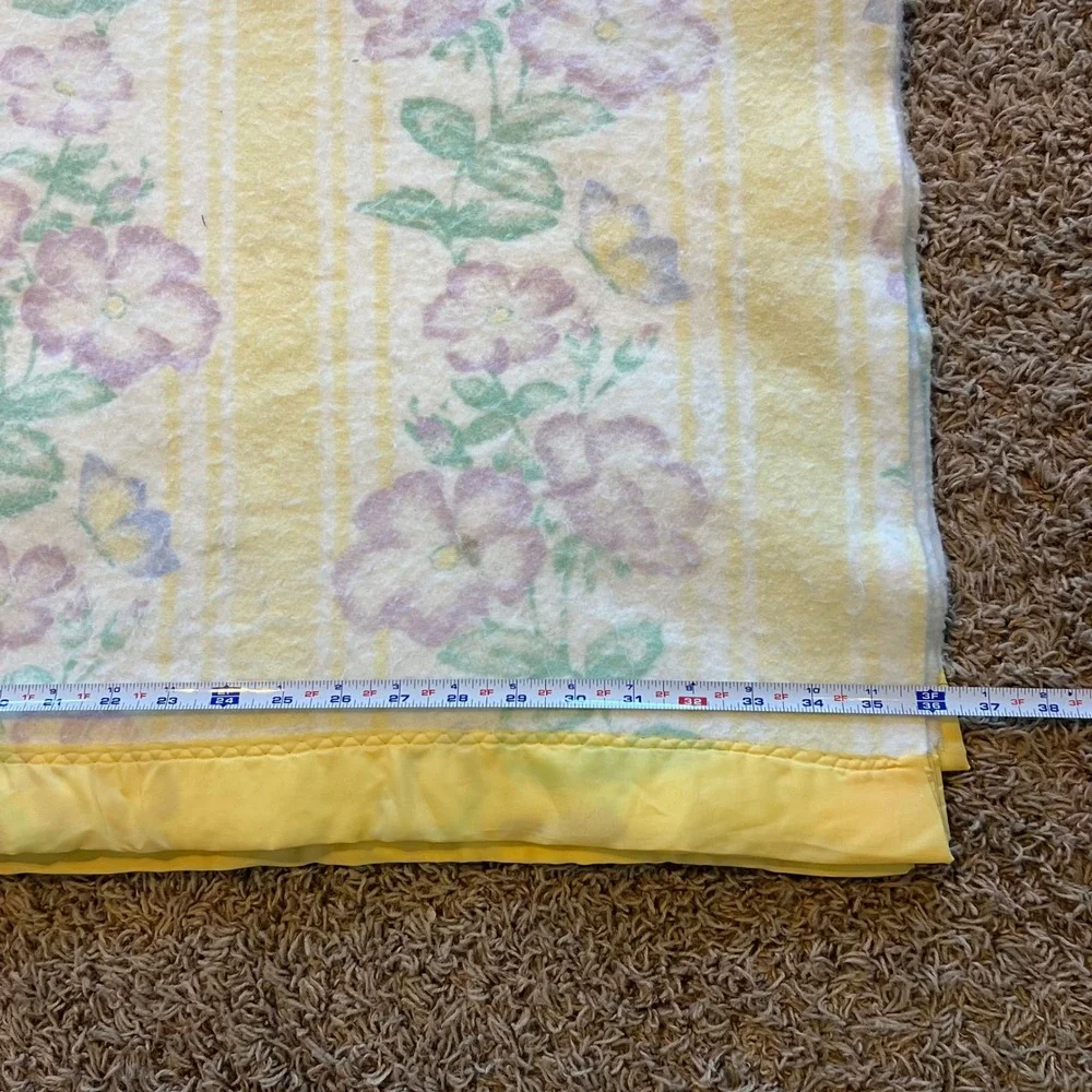 Unbranded vintage queen