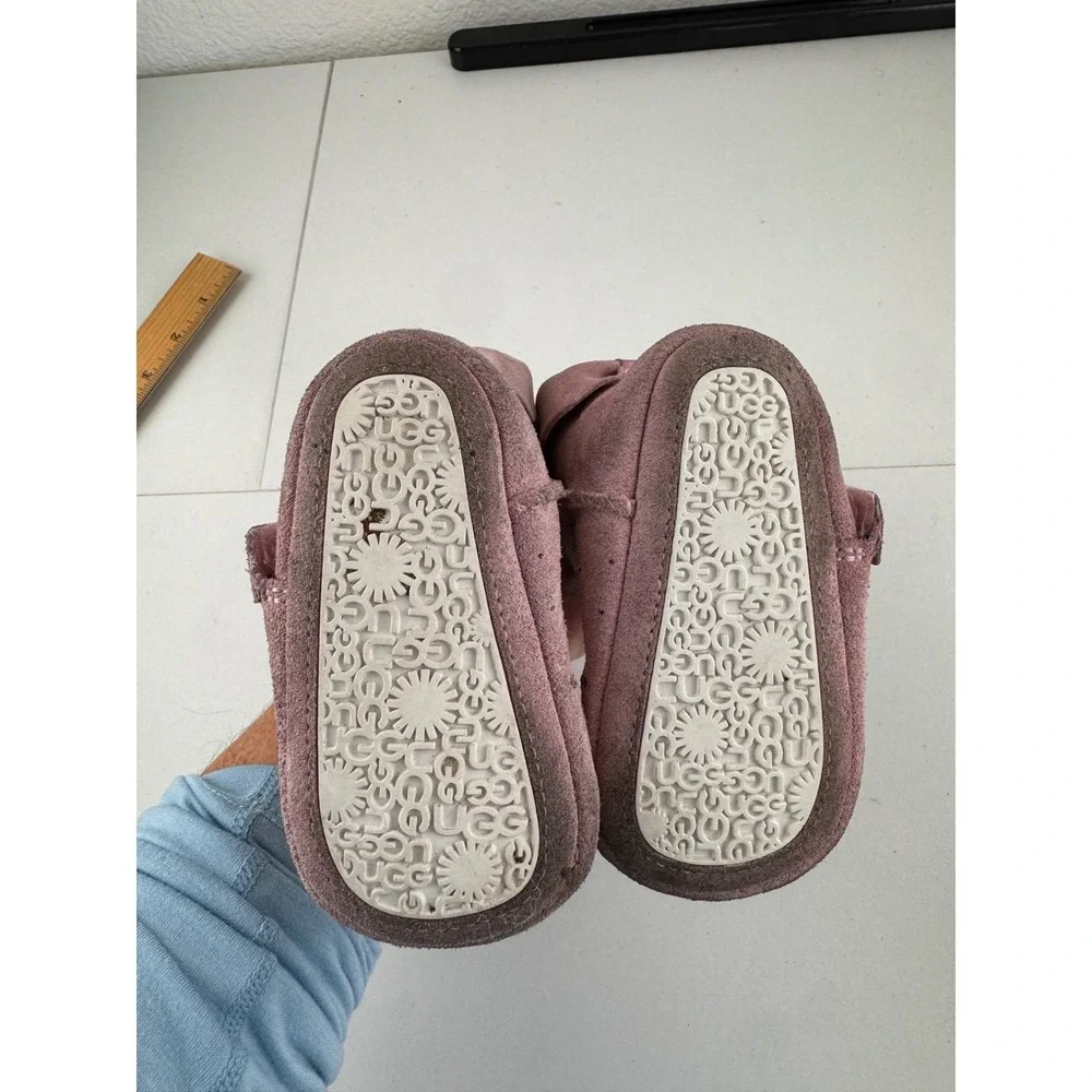UGG Australia Pink Suede Sheepskin Lined Baby Boots Stars Bow Size‎ 2