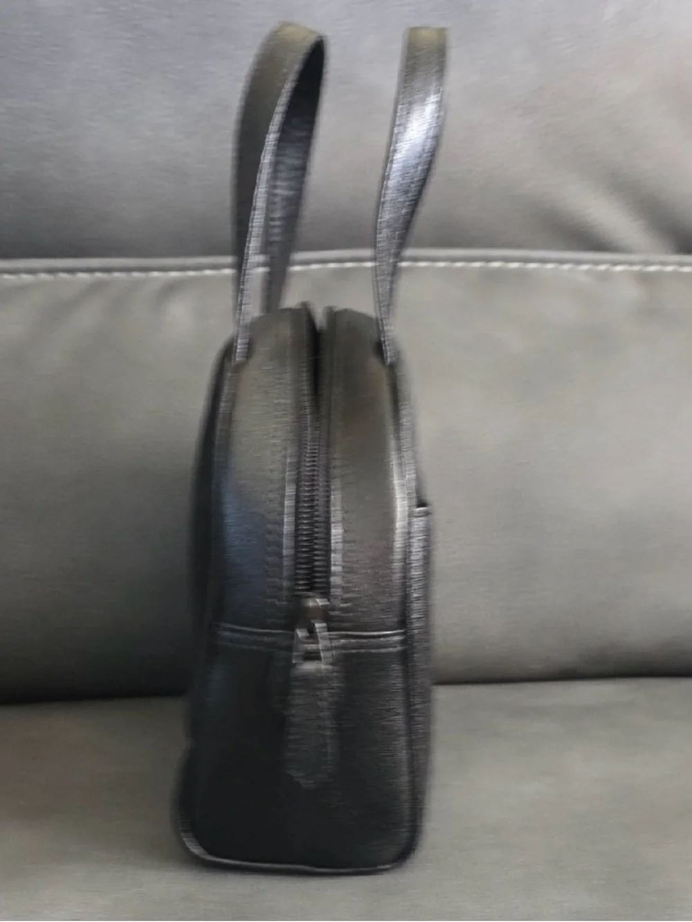 Burberrys Beauty/Fragrance Line Black Mini Bag