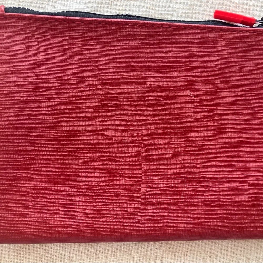 Geometric Red Clutch