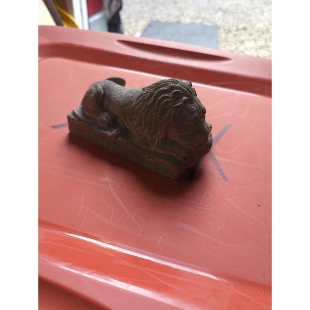 VINTAGE 1995 SLEEPING LION Living STONE  STATUE 5.5