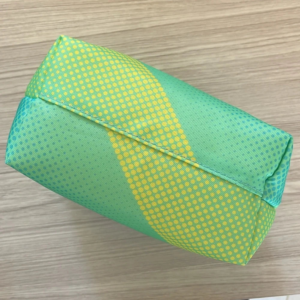 💄👛 2/$15 or 3/$20 Clinique Cosmetic Bag