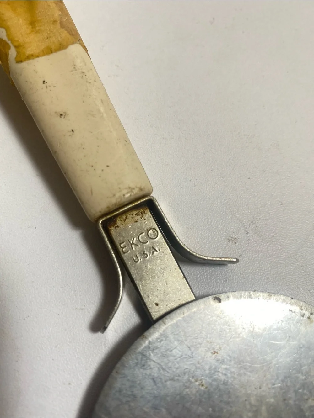 Ekco vintage pizza