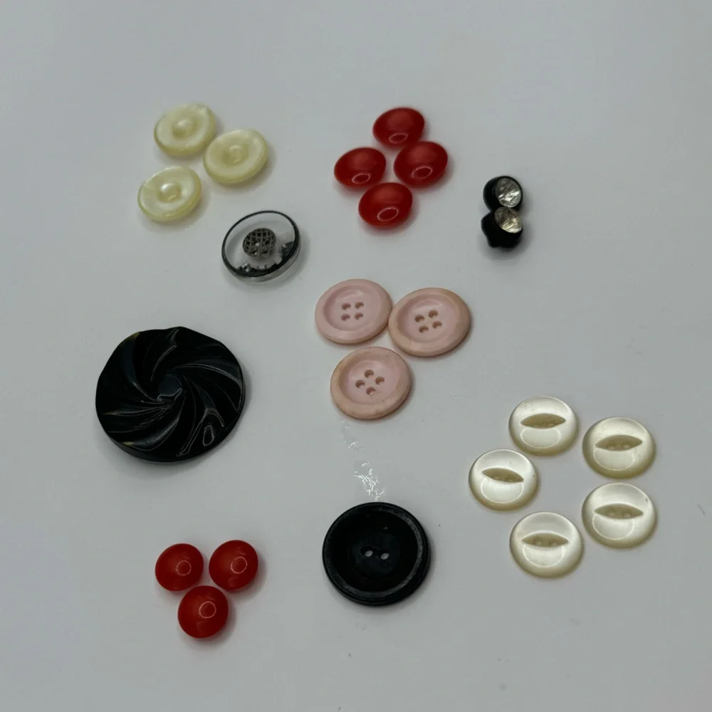 VINTAGE Crystal Plastic & MOP Buttons - Lot of 23