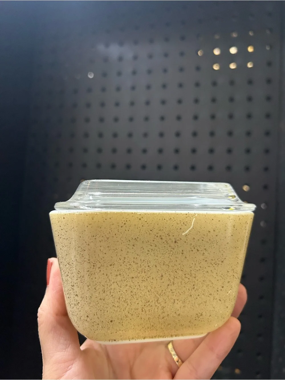 N/A elegant cream
