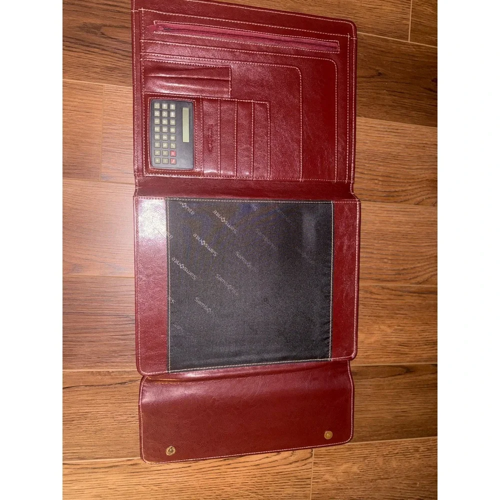 Samsonite professional portfolio