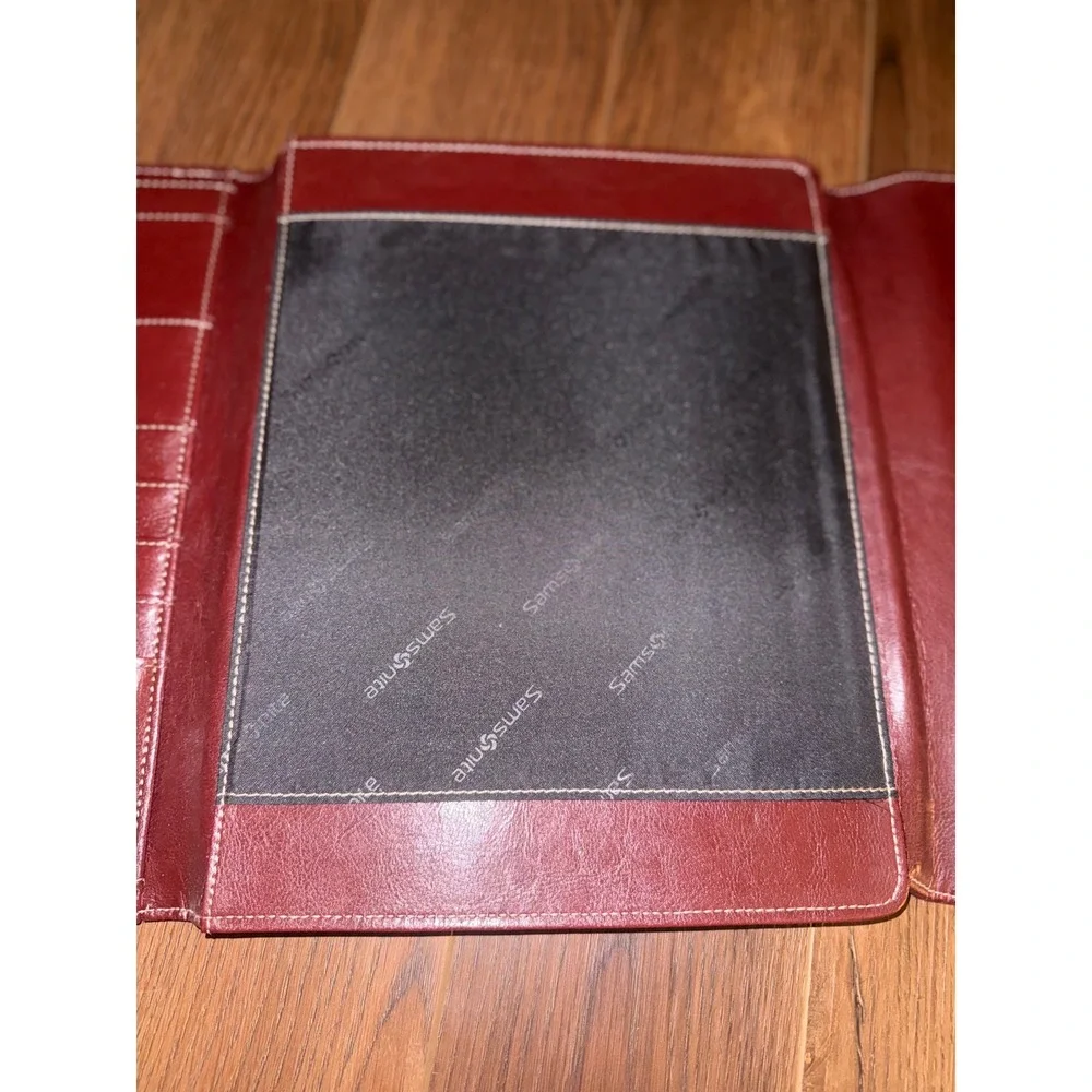 Samsonite professional portfolio