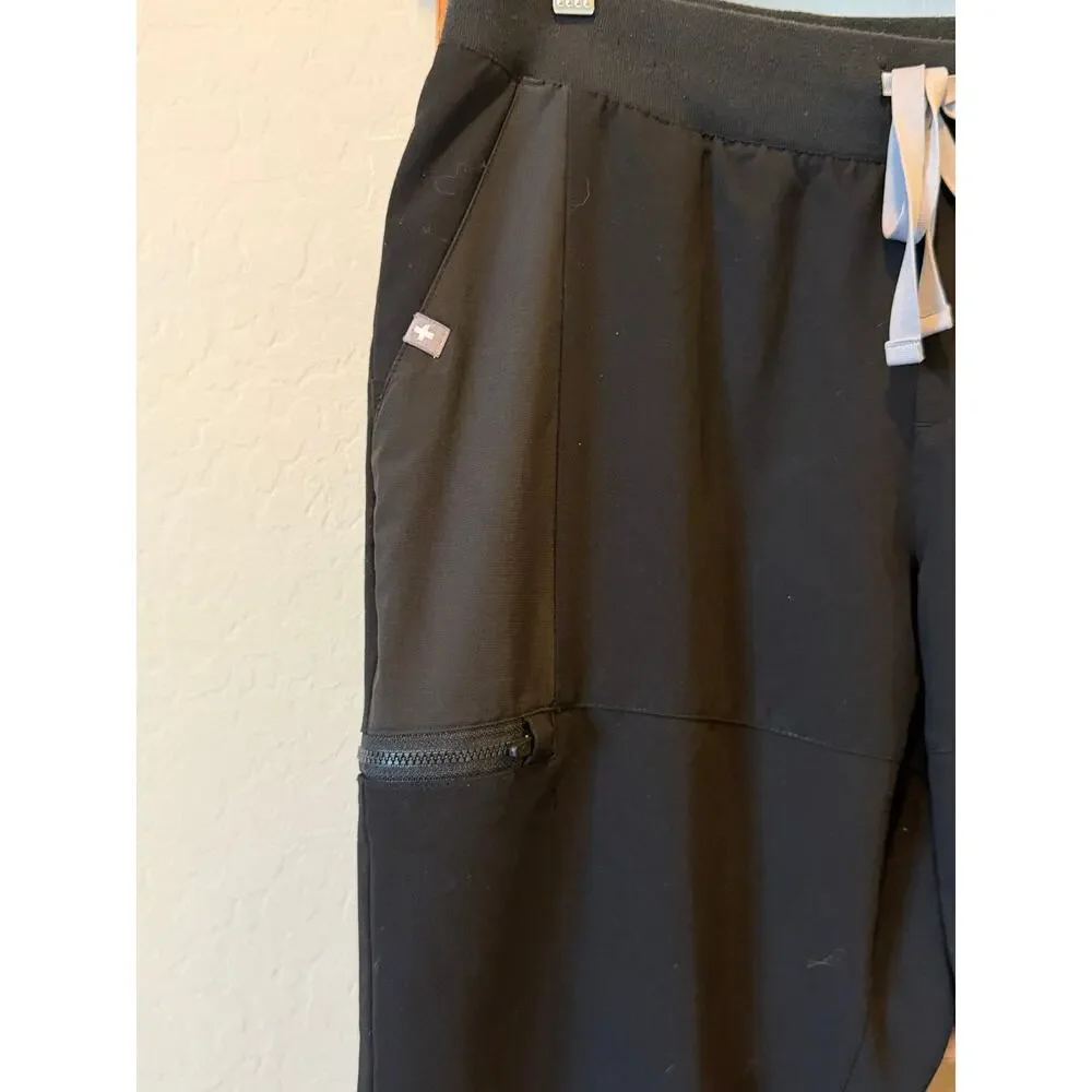 FIGS Technical Collection black scrub pants in size Large.