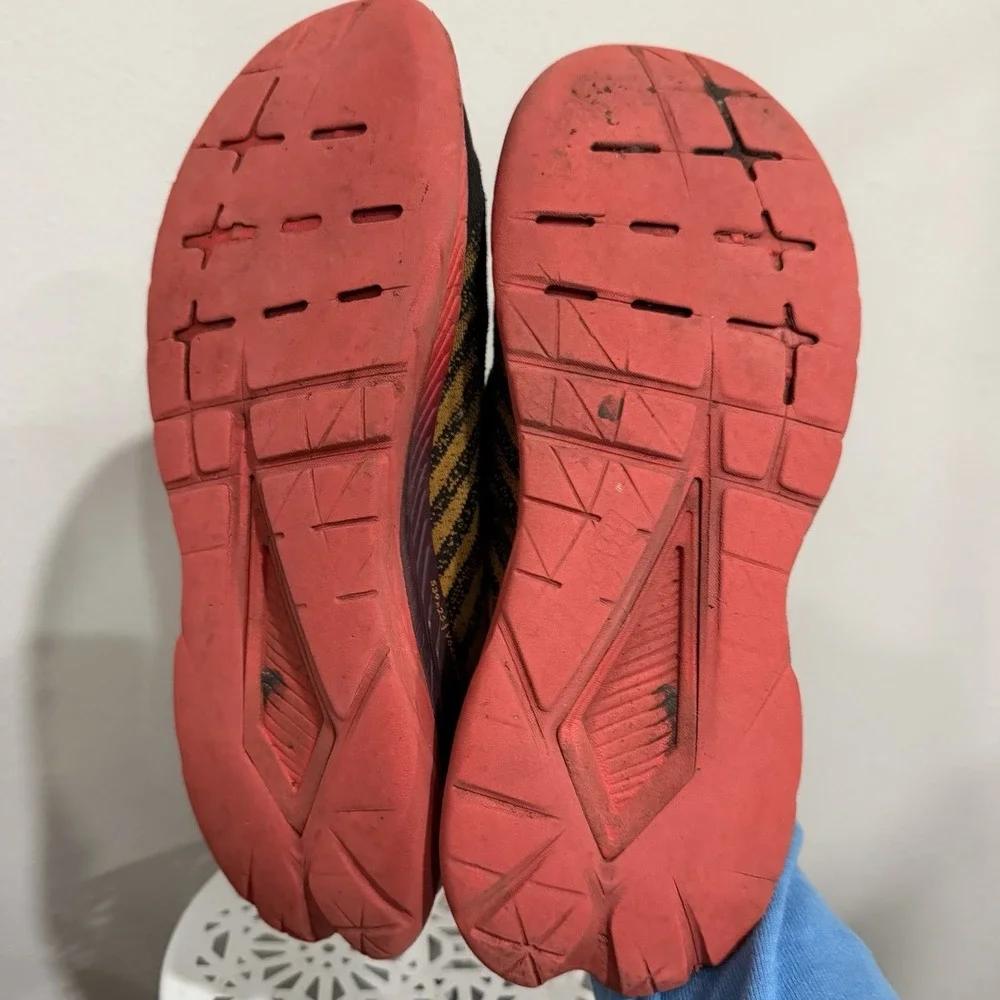 Hoka One One good used