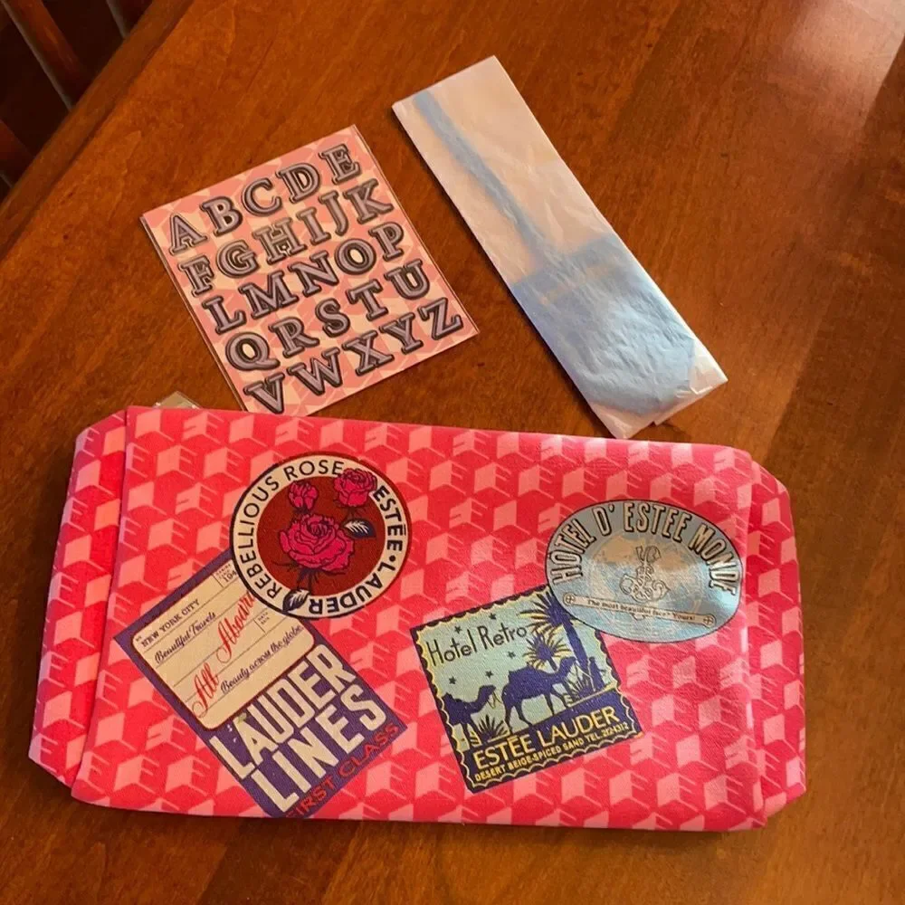Estee Lauder 2021 Spring Break Cosmetic Bag