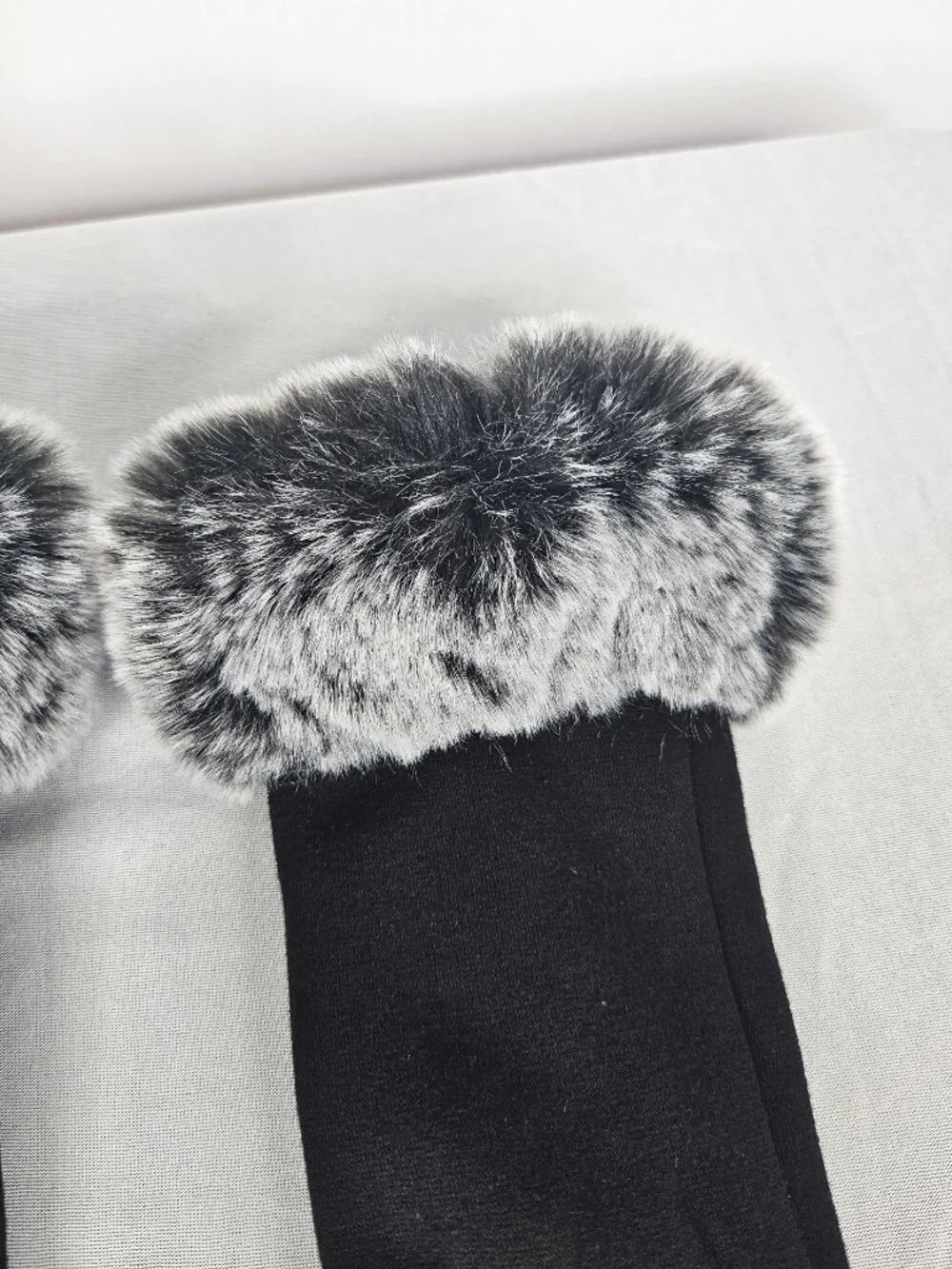 2 Chic fabric materials