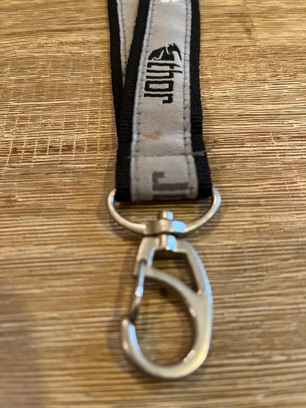 thor lanyard black