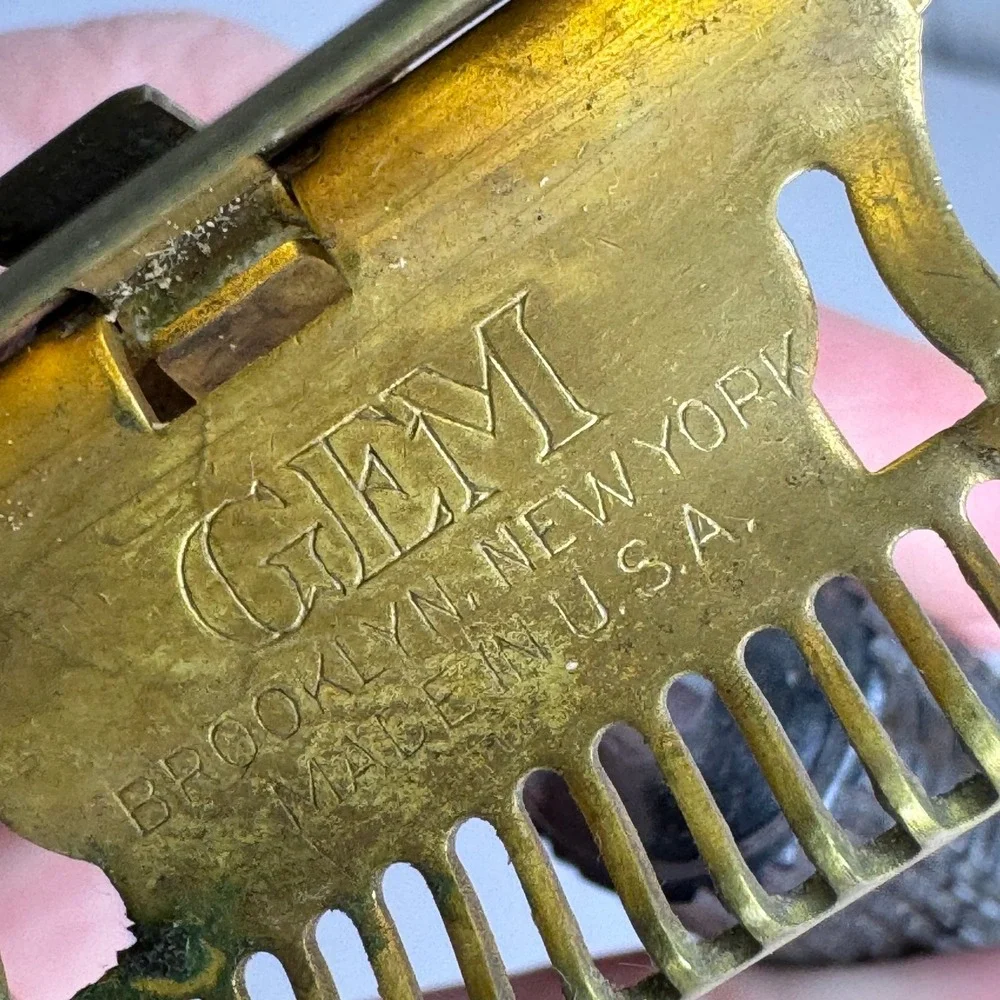 Vintage GEM Junior Single Edge Safety Razor Gold Tone Black Bakelite‎ Handle USA
