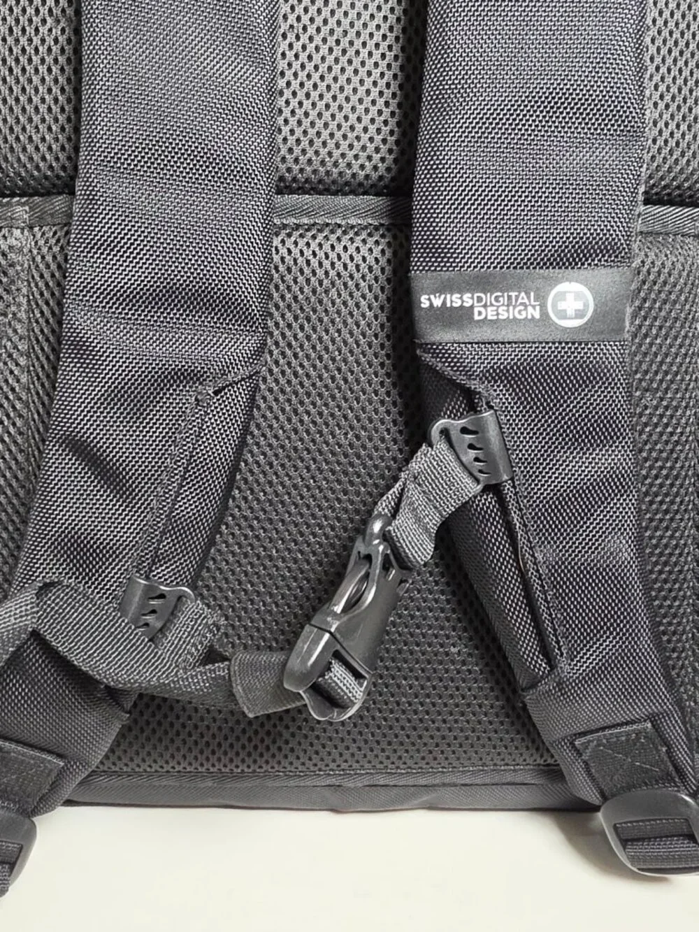 Swissdigital Design Java Travel Backpack Insulated Cooler Pocket Travel / Work