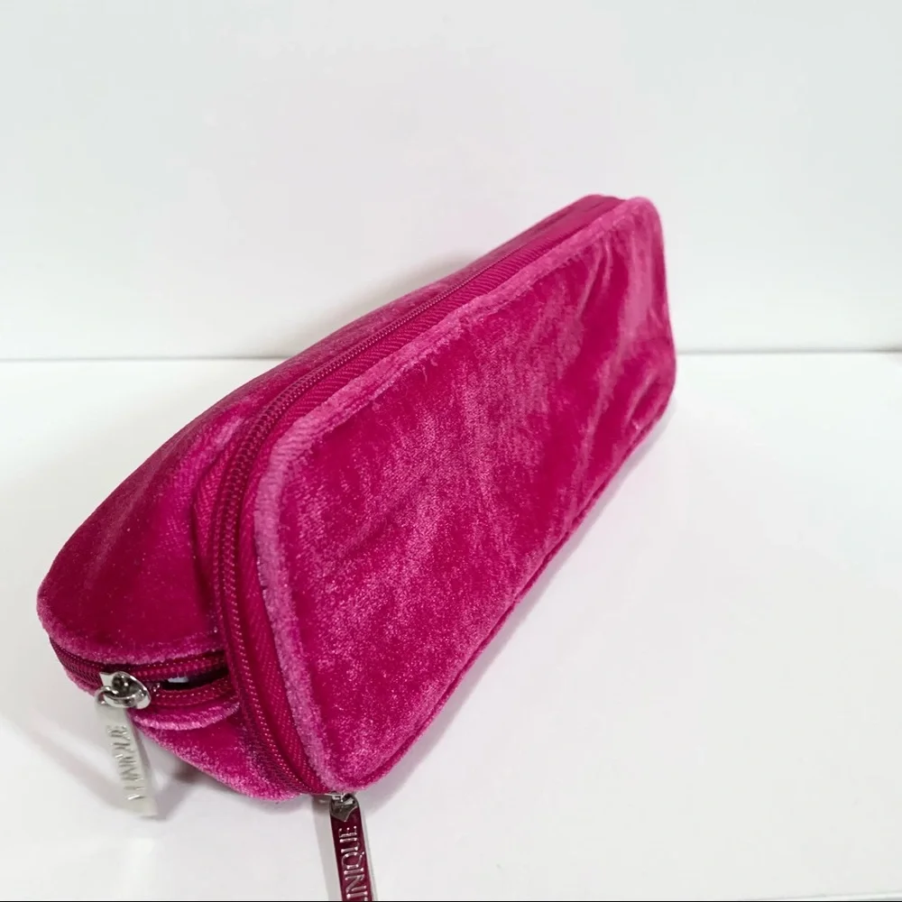 Clinique magenta velvet