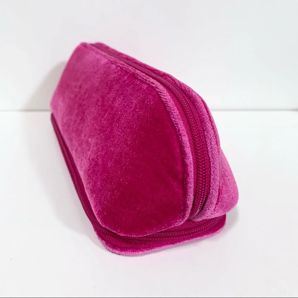 Clinique magenta velvet