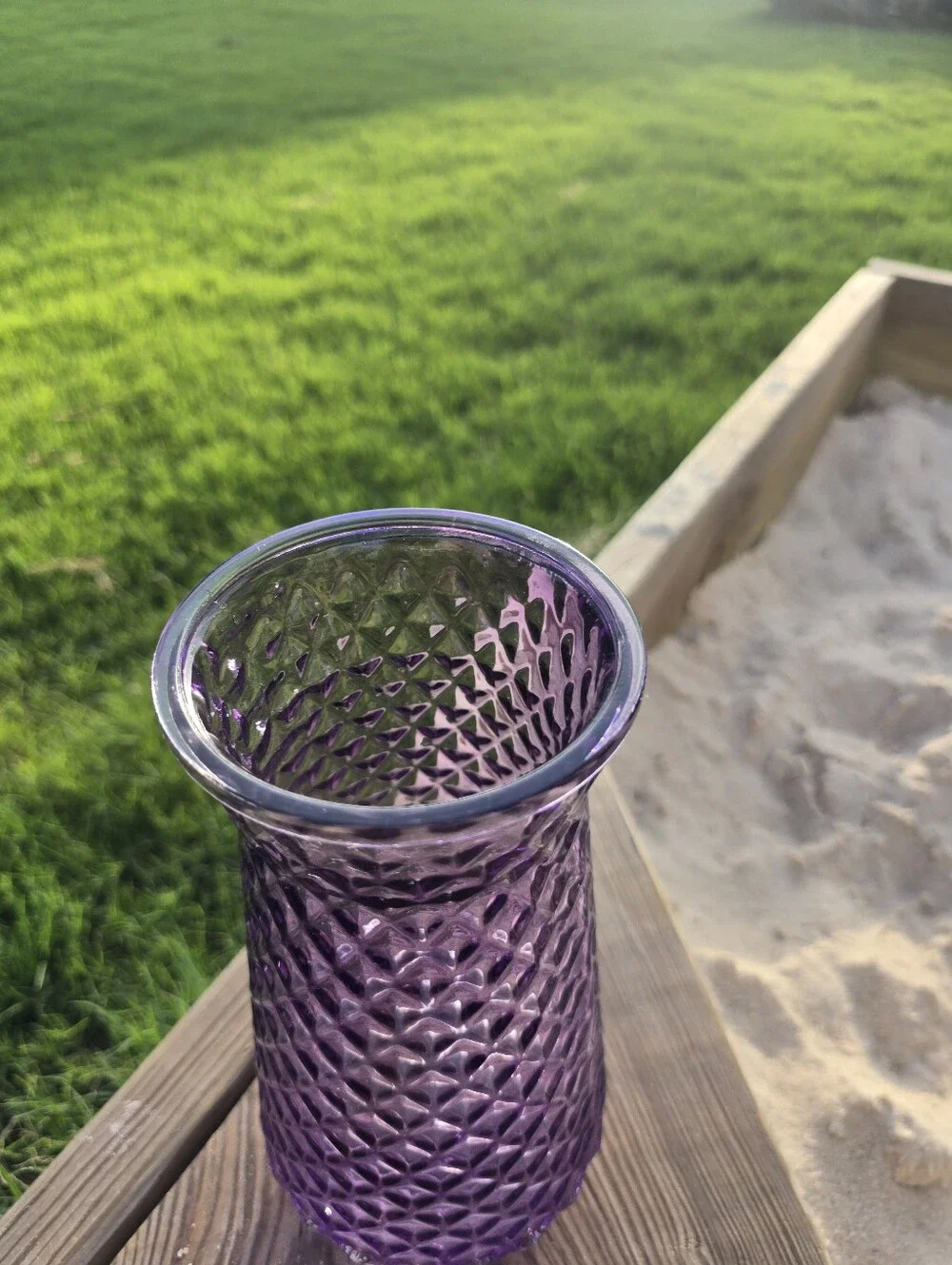 Vintage Lavender Diamod Pineapple Dps Paula Vase 9 In