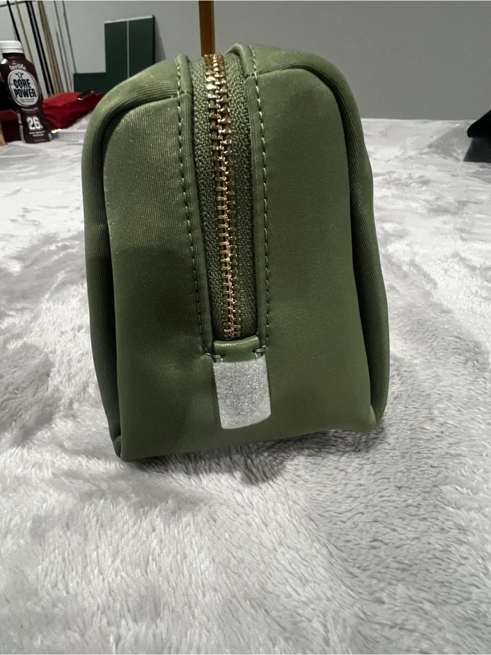 NWT Kate Spade Carter Nylon Cosmetic Pouch in Cedar Stand Green