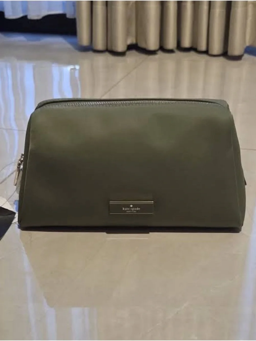 NWT Kate Spade Carter Nylon Cosmetic Pouch in Cedar Stand Green