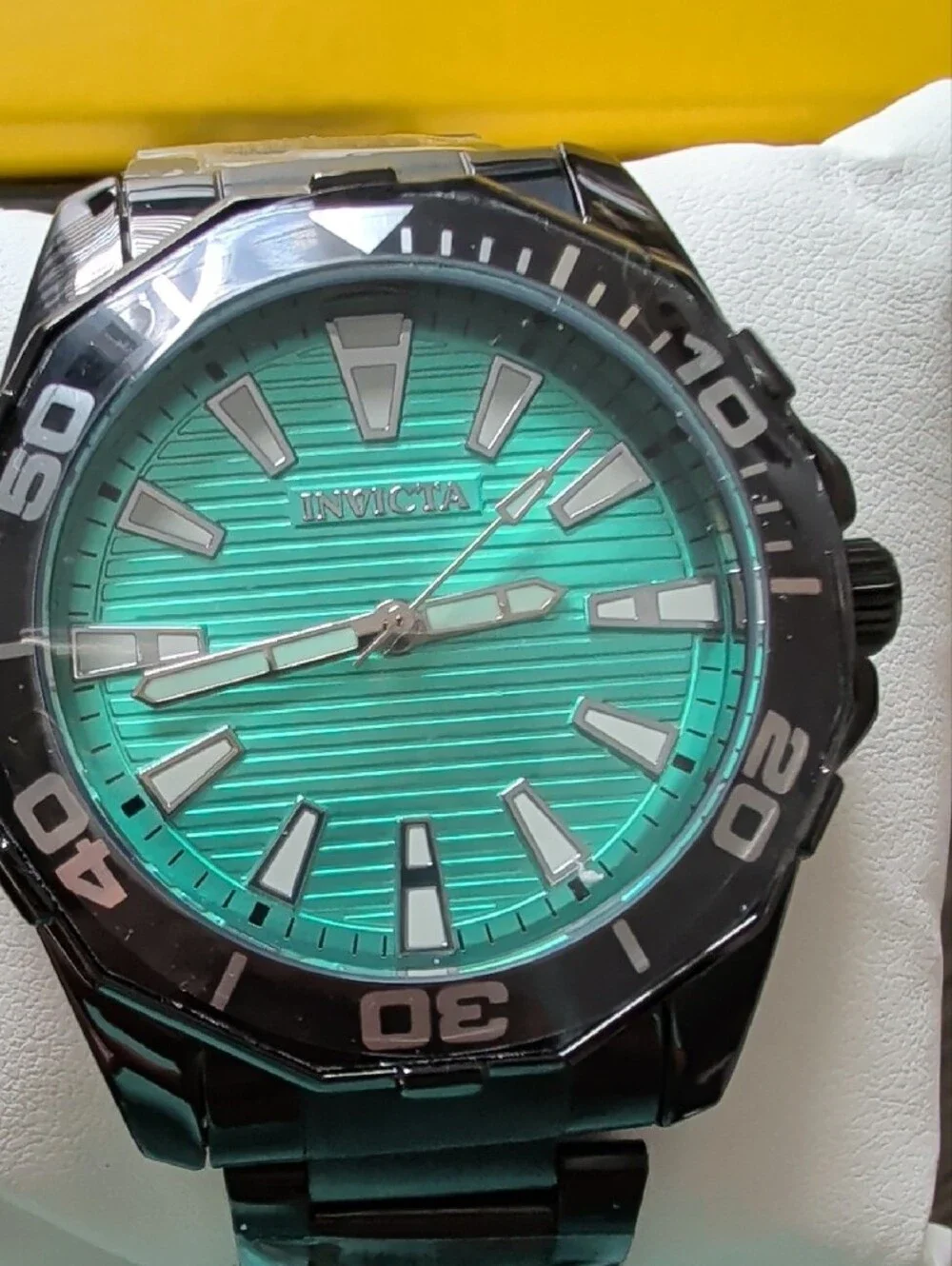 Invicta Pro Diver Meridian 46mm quartz watch Turquoise Dial