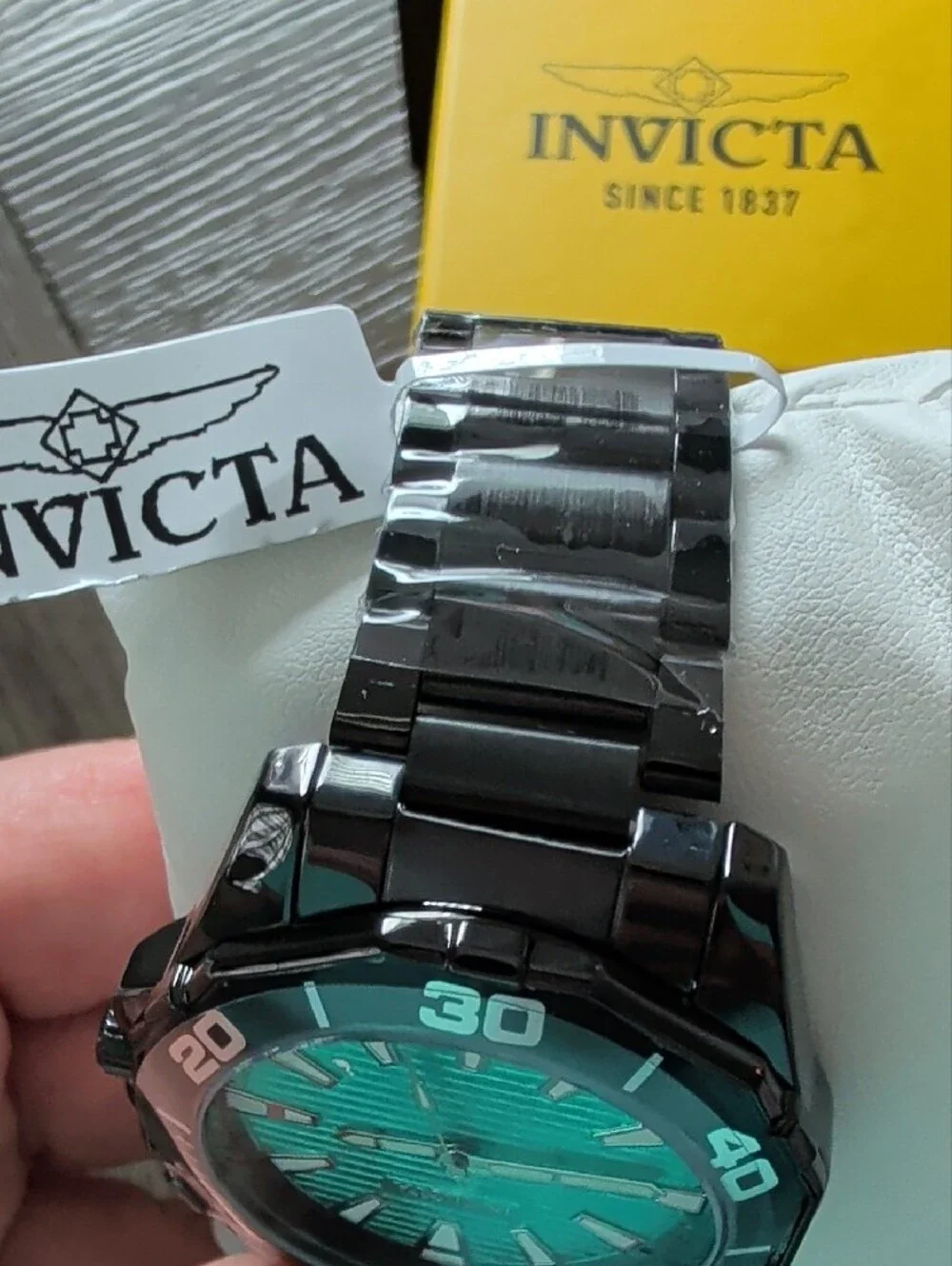 Invicta Pro Diver Meridian 46mm quartz watch Turquoise Dial