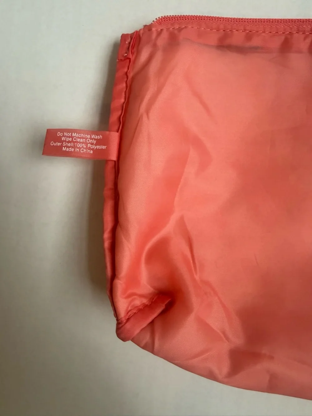 Clinique free polyester friendly
