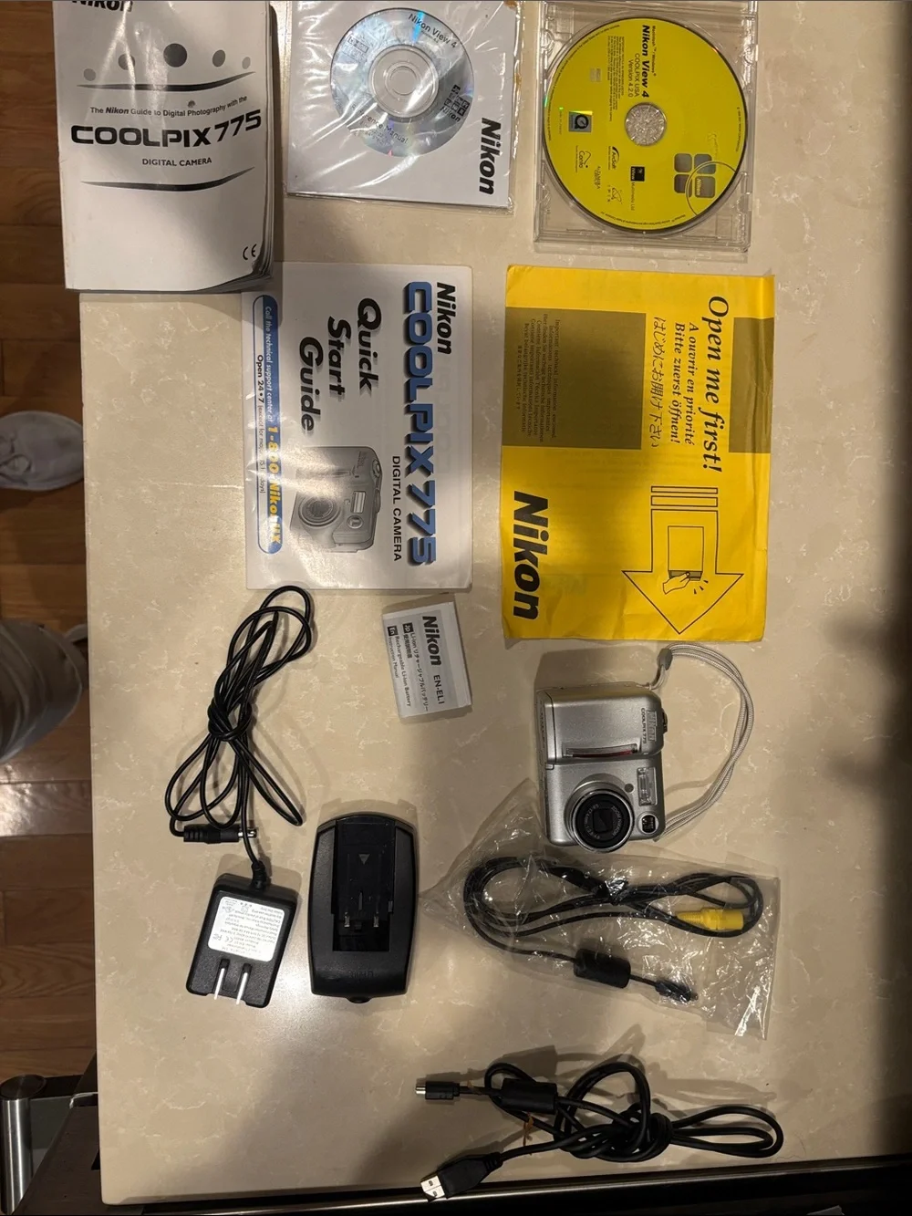 Complete Collectors Set  Vintage Y2K Nikon Coolpix 775 Camera Bundle & Charger