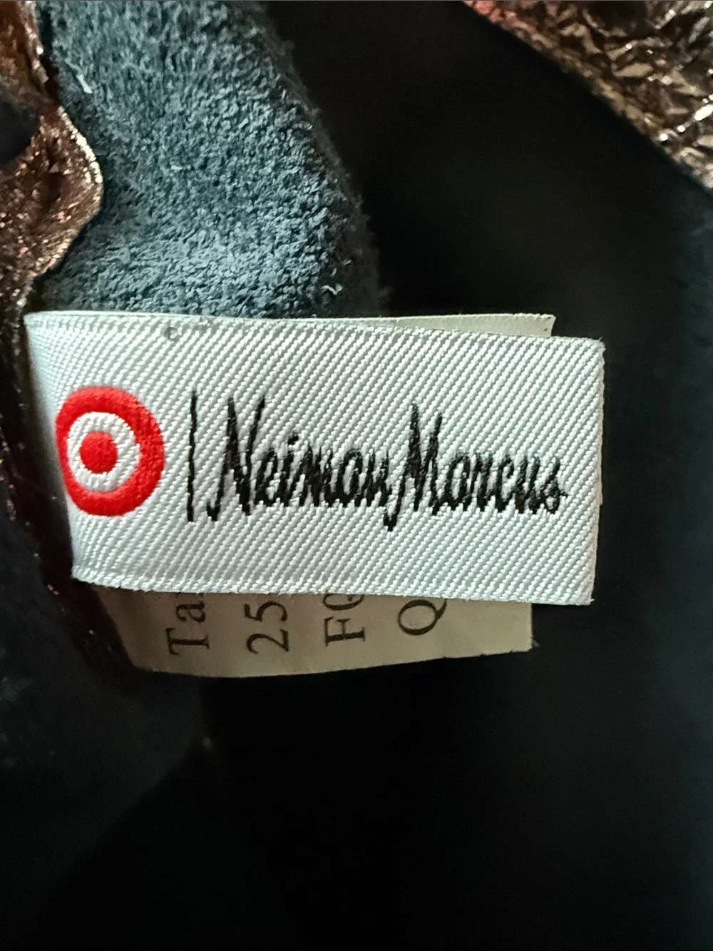 E Marc Jacobs Target Neiman Marcus Metallic Rose Cosmetic Pouch