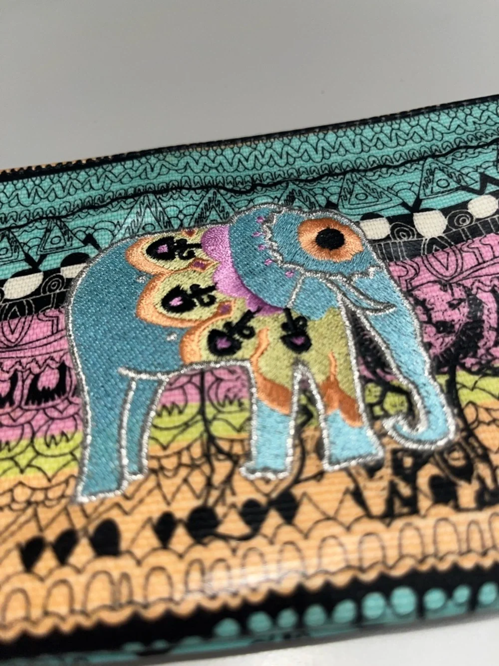 Sakroots compact wallet