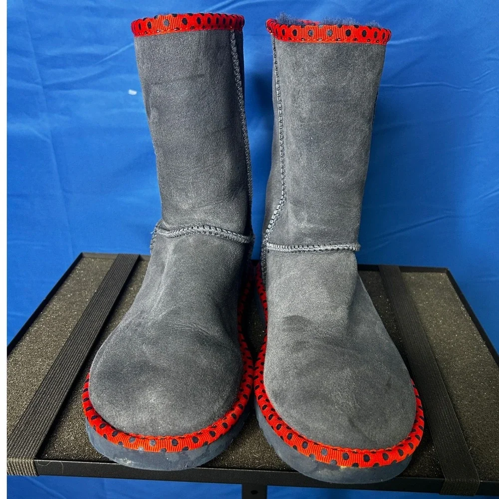 UGG Womens Navy Classic Short 78 Boots Sz 8 Polka Dot Retro Winter Soft Leather