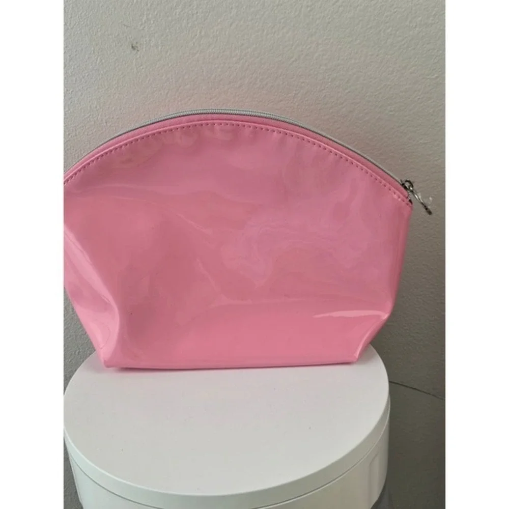 It Cosmetics Celebrate Your Beauty Pink Patent Leather Makeup Bag Dome Pouch