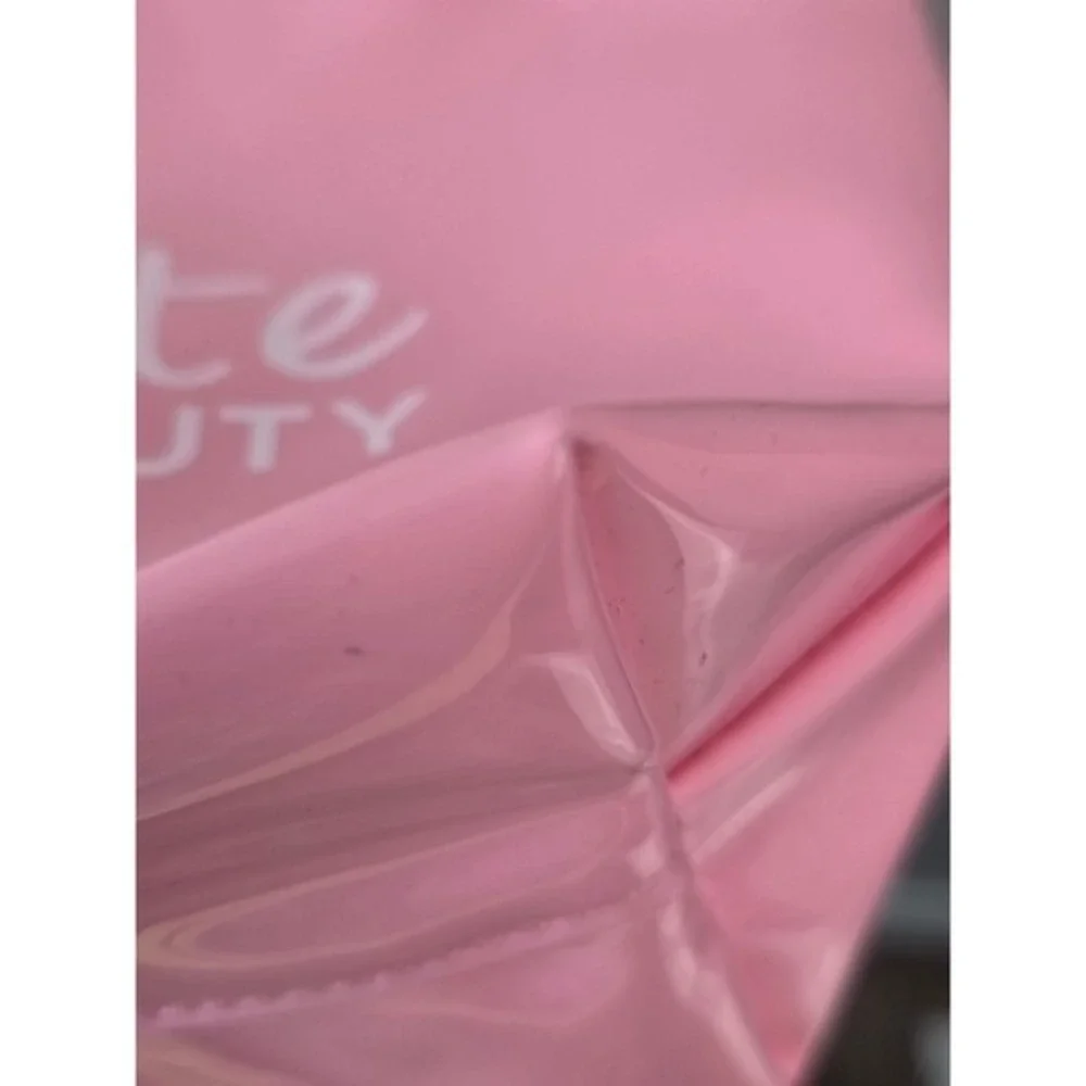 It Cosmetics Celebrate Your Beauty Pink Patent Leather Makeup Bag Dome Pouch