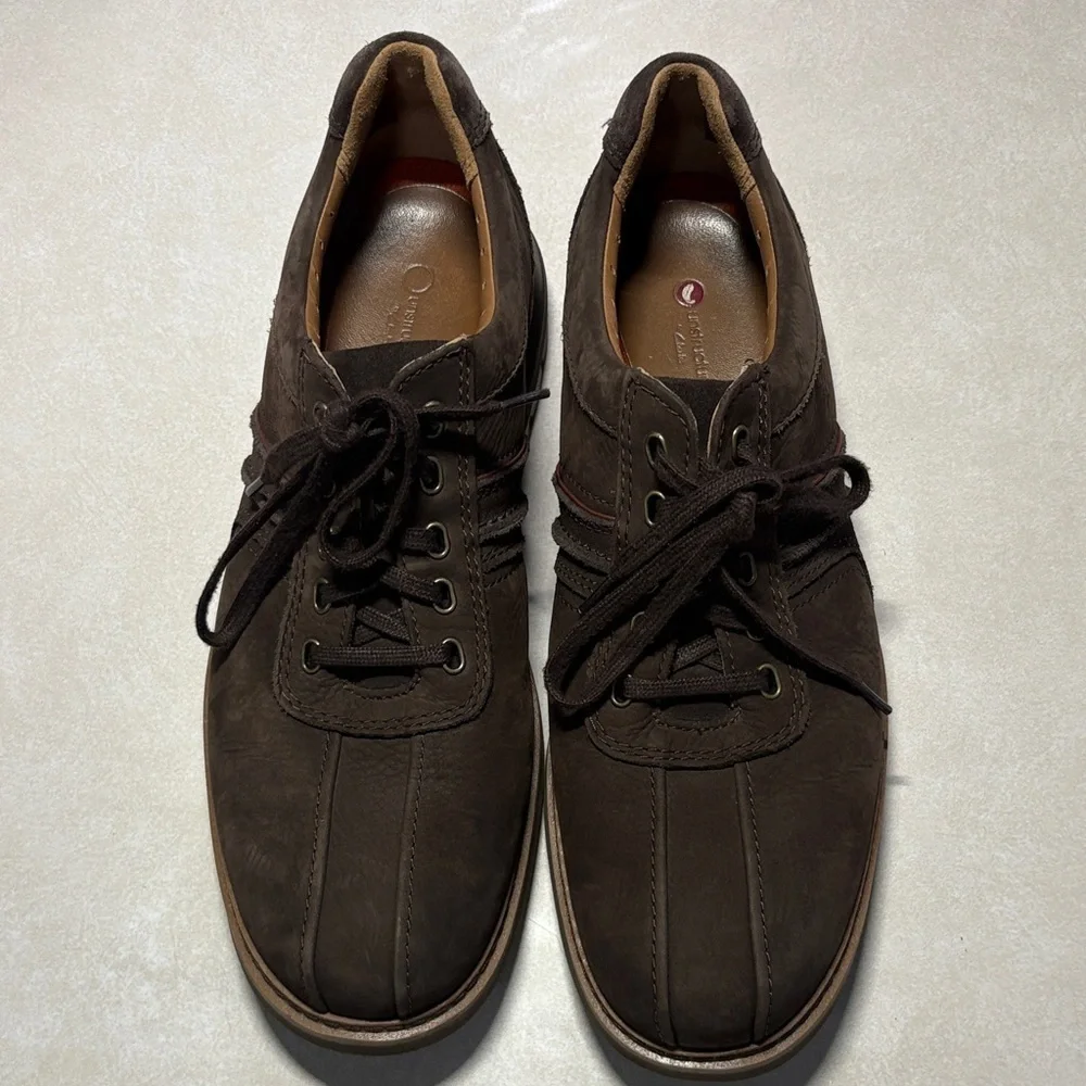Clarks elegant dark