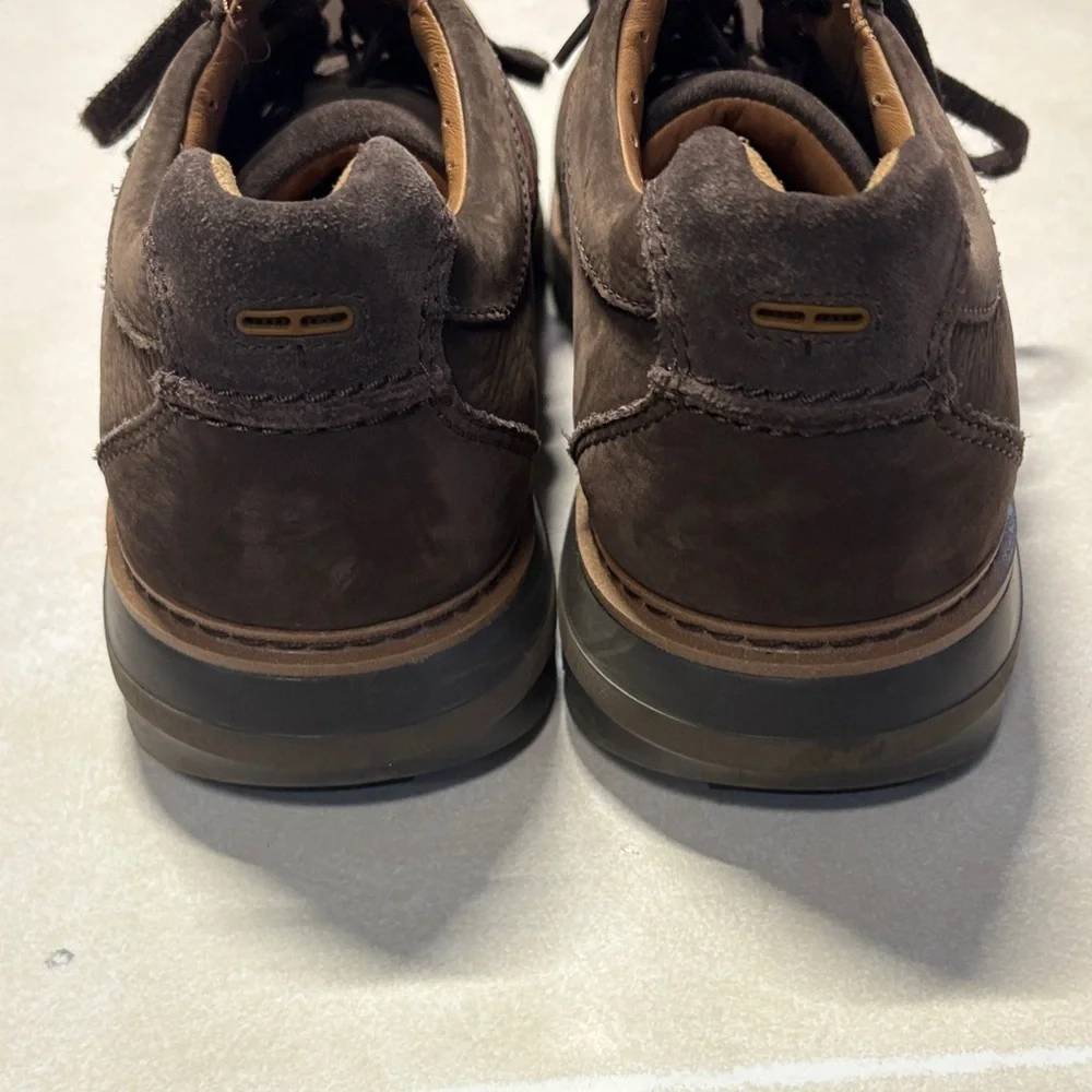 Clarks elegant dark