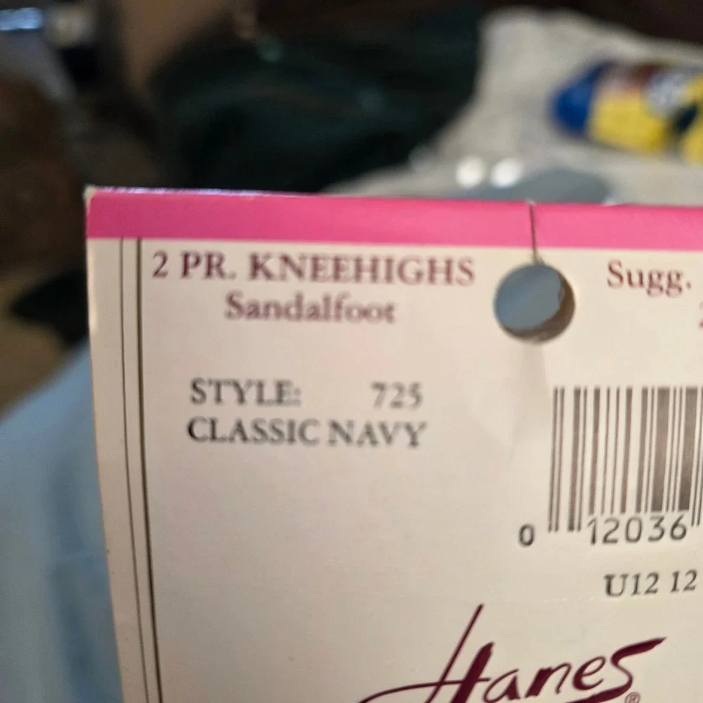 Hanes knee high