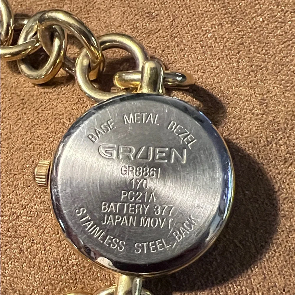 Gruen elegant gold